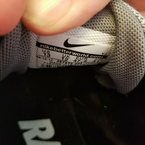 Nike Zoom Black Racing Shoes With Spikes Tool Bag - Picture 6 of 8